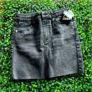 Art Class black denim skirt!